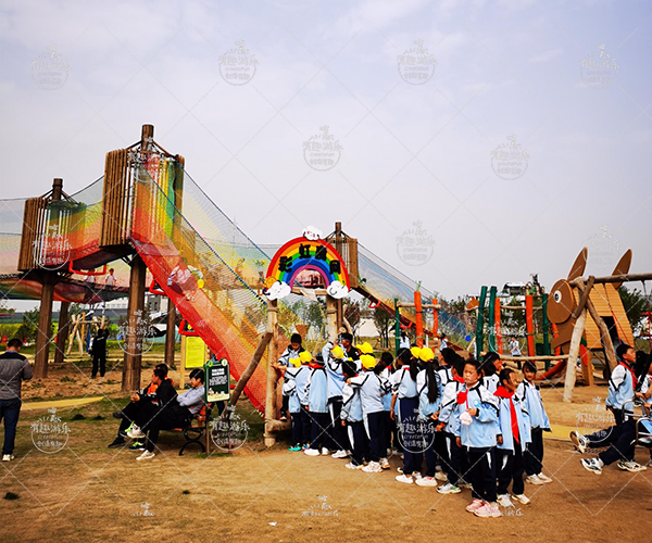 有趣游樂-“食尚年華”田園綜合體熊孩子樂園項(xiàng)目